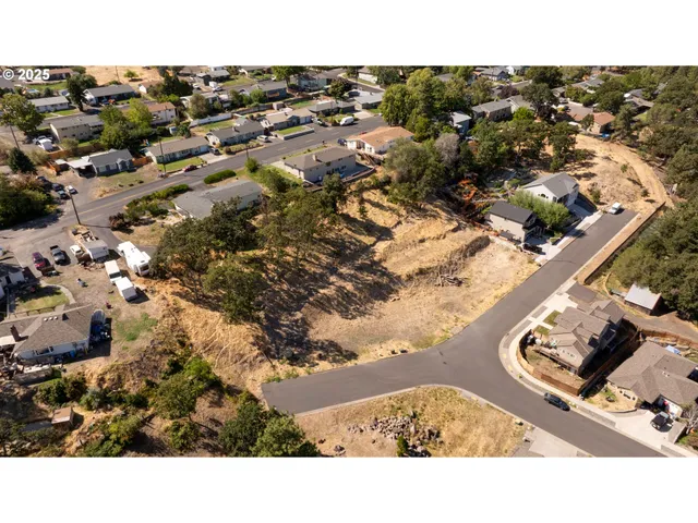 $85,000 | 2322 West 12th Street, Unit 5, The Dalles, OR 97058