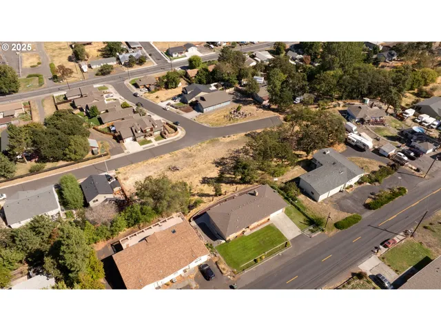 $85,000 | 2322 West 12th Street, Unit 5, The Dalles, OR 97058