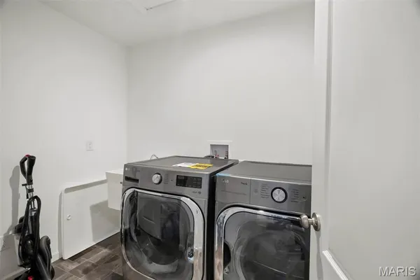 $585,000 | 708 Kenmare Court, Dardenne Prairie, MO 63368