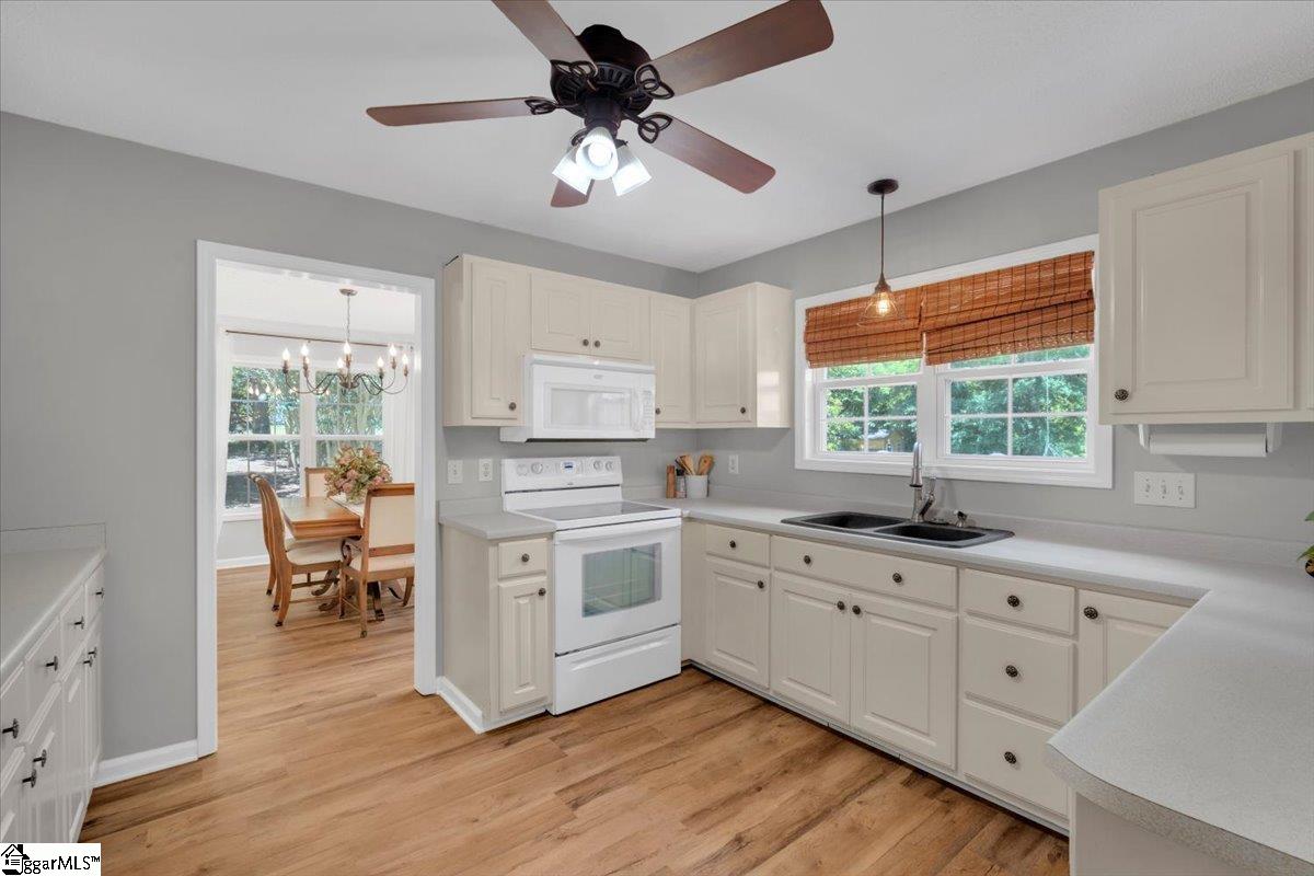 702 Rice Road Easley, SC 29640 - Photo 13 of 36