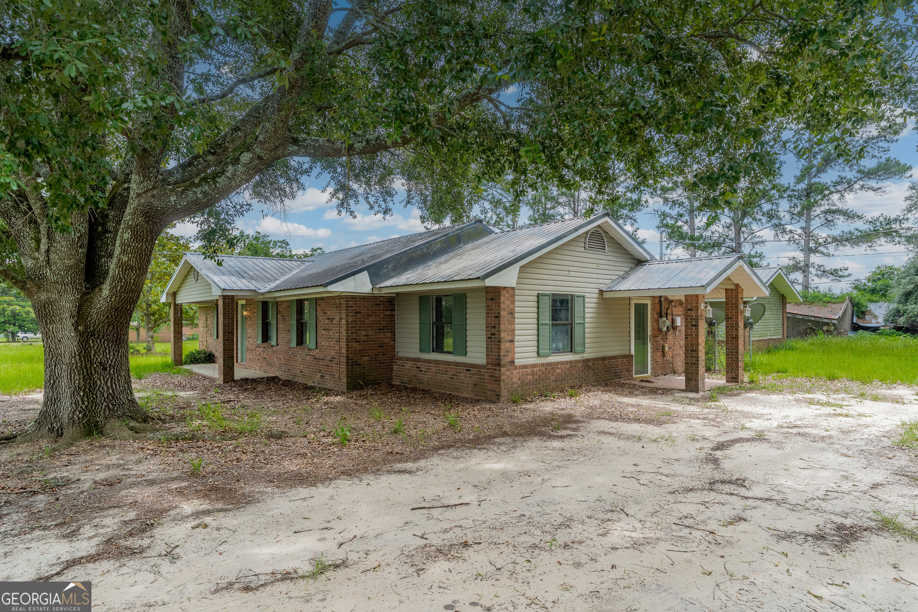 517 Ben Carver Road Douglas, GA 31535 - Photo 5 of 22