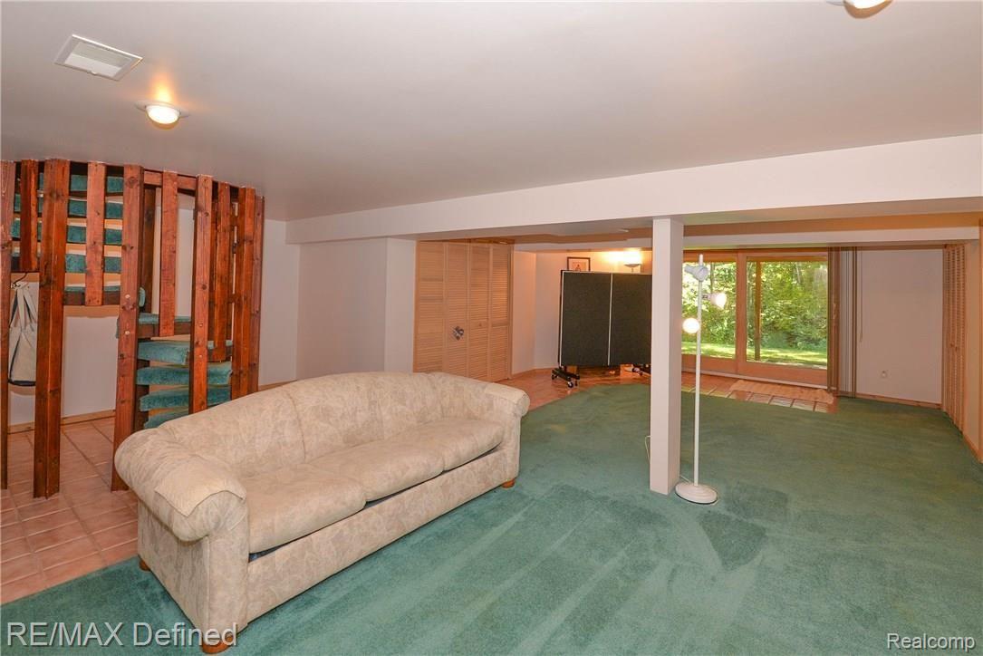 220 Ridgemont Road Oxford, MI 48370 - Photo 55 of 65 220 Ridgemont Road by Wes Brooks (112).jpg