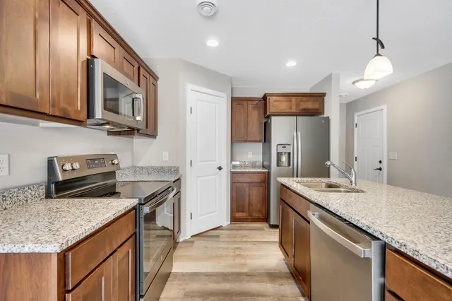 $1,995 | 436 Norway Lane, Somerset, WI 54025