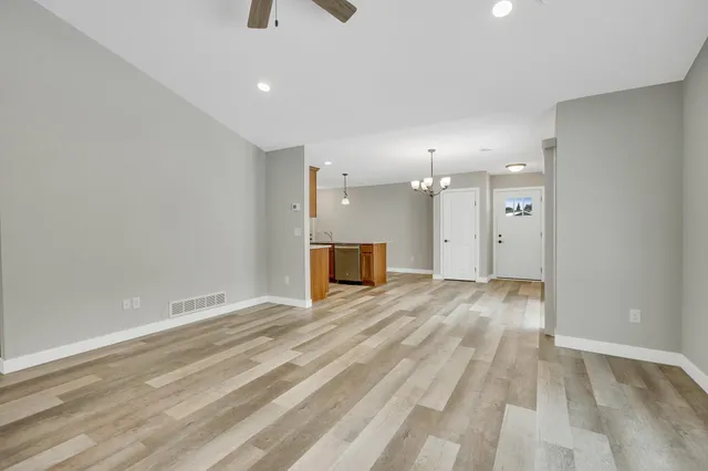 $1,995 | 436 Norway Lane, Somerset, WI 54025