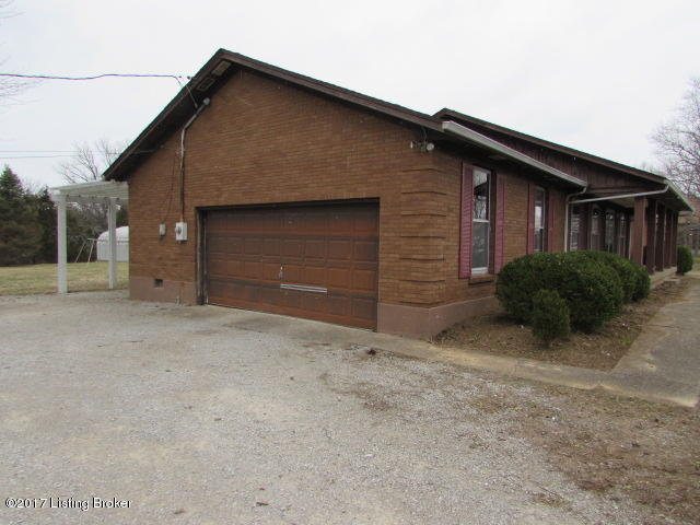 6415 Chenoweth Run Road Louisville, KY 40299 - Photo 20 of 24 Garage