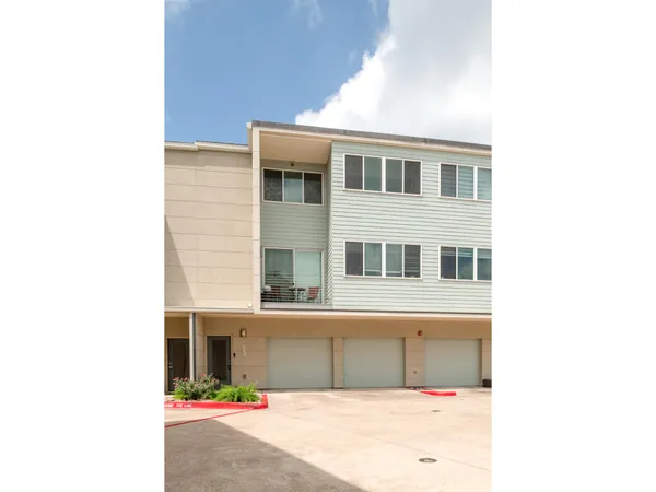 $330,000 | 604 North Bluff Drive, Unit 205, Austin, TX 78745