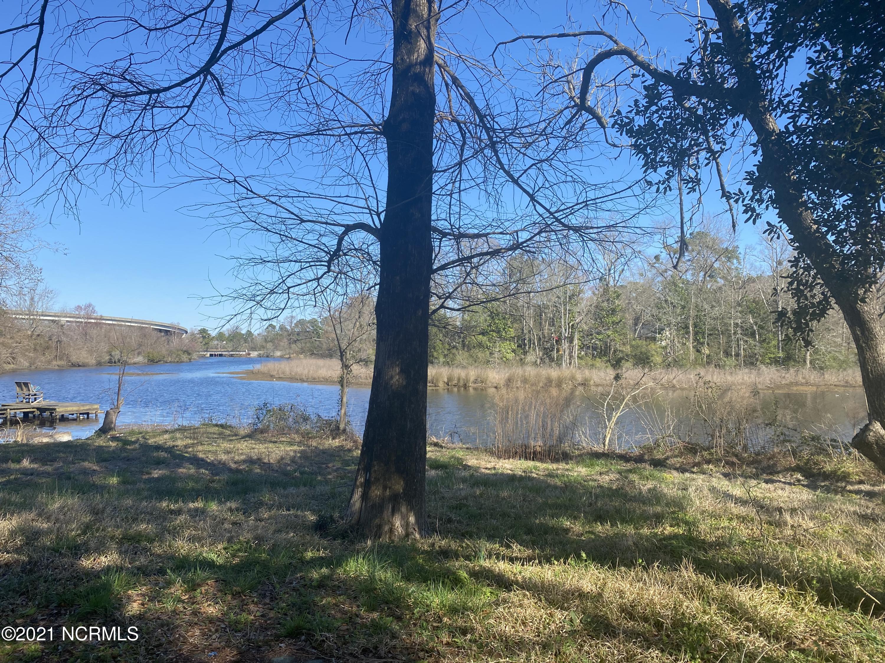 400 Howell Road New Bern, NC 28562 - Photo 2 of 7 IMG_5474