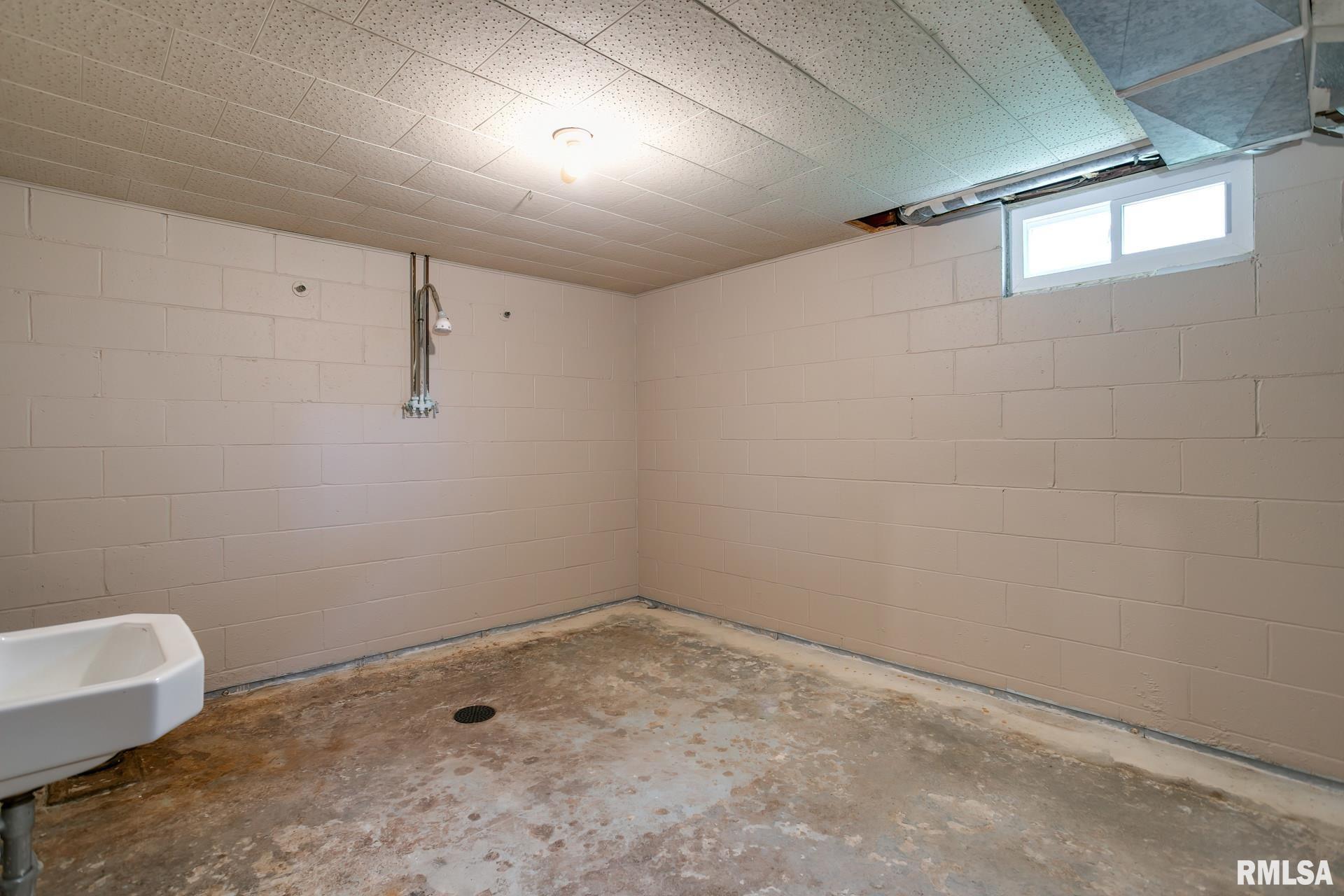 816 South Spring Street Geneseo, IL 61254 - Photo 20 of 24 Gallery Image 20