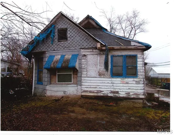 $5,950 | 2008 North 57th Street, East St. Louis, IL 62204
