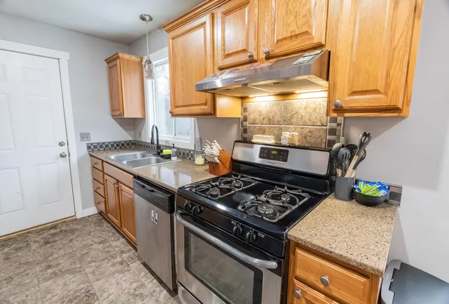 $255,000 | 57383 Kingdon Street, Mattawan, MI 49071