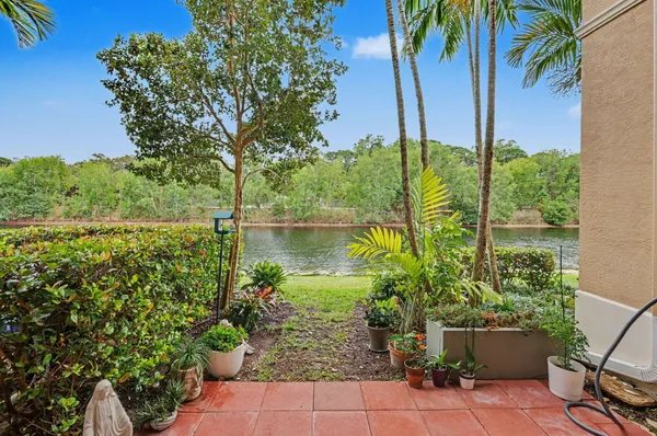 $595,000 | 4531 Artesa Way South, Palm Beach Gardens, FL 33418