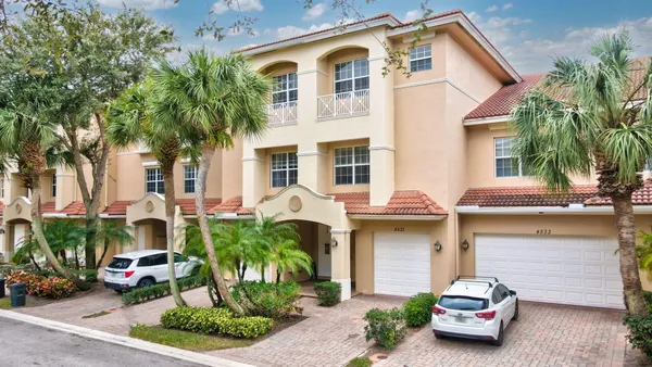 $630,000 | 4531 Artesa Way South, Palm Beach Gardens, FL 33418