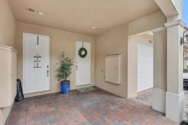 $630,000 | 4531 Artesa Way South, Palm Beach Gardens, FL 33418