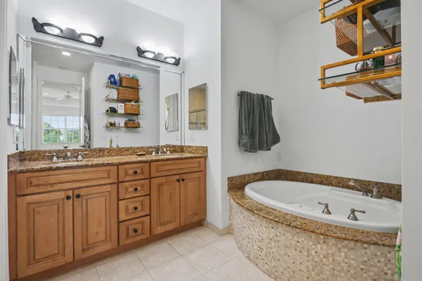 $630,000 | 4531 Artesa Way South, Palm Beach Gardens, FL 33418