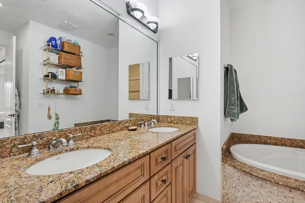 $630,000 | 4531 Artesa Way South, Palm Beach Gardens, FL 33418