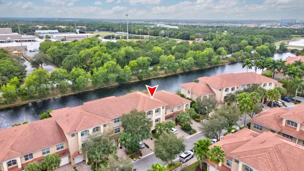 $630,000 | 4531 Artesa Way South, Palm Beach Gardens, FL 33418