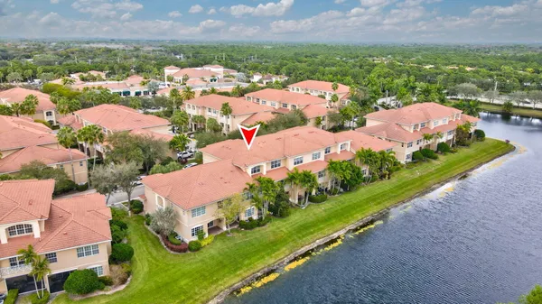 $630,000 | 4531 Artesa Way South, Palm Beach Gardens, FL 33418