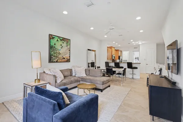 $630,000 | 4531 Artesa Way South, Palm Beach Gardens, FL 33418