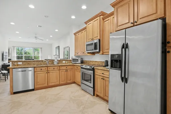 $630,000 | 4531 Artesa Way South, Palm Beach Gardens, FL 33418