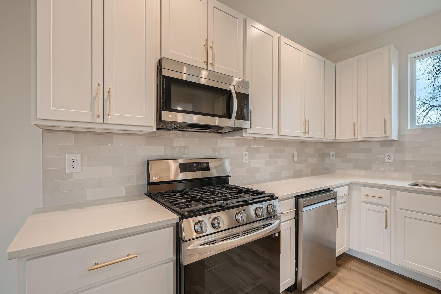 1995 11th Avenue East, Unit 2 Maplewood, MN 55109 - Photo 4 of 28