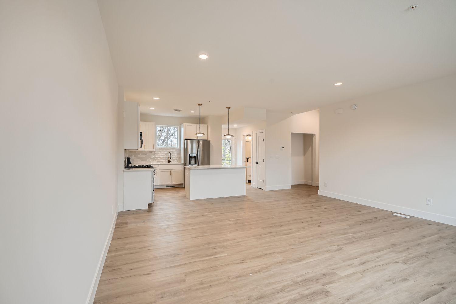 1995 11th Avenue East, Unit 2 Maplewood, MN 55109 - Photo 8 of 28