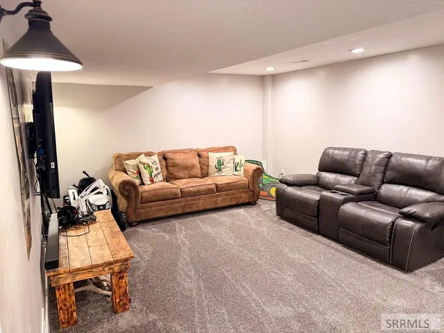 $299,900 | 747 Lincoln Street, Montpelier, ID 83254