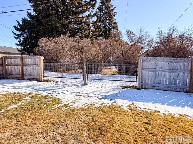 $299,900 | 747 Lincoln Street, Montpelier, ID 83254