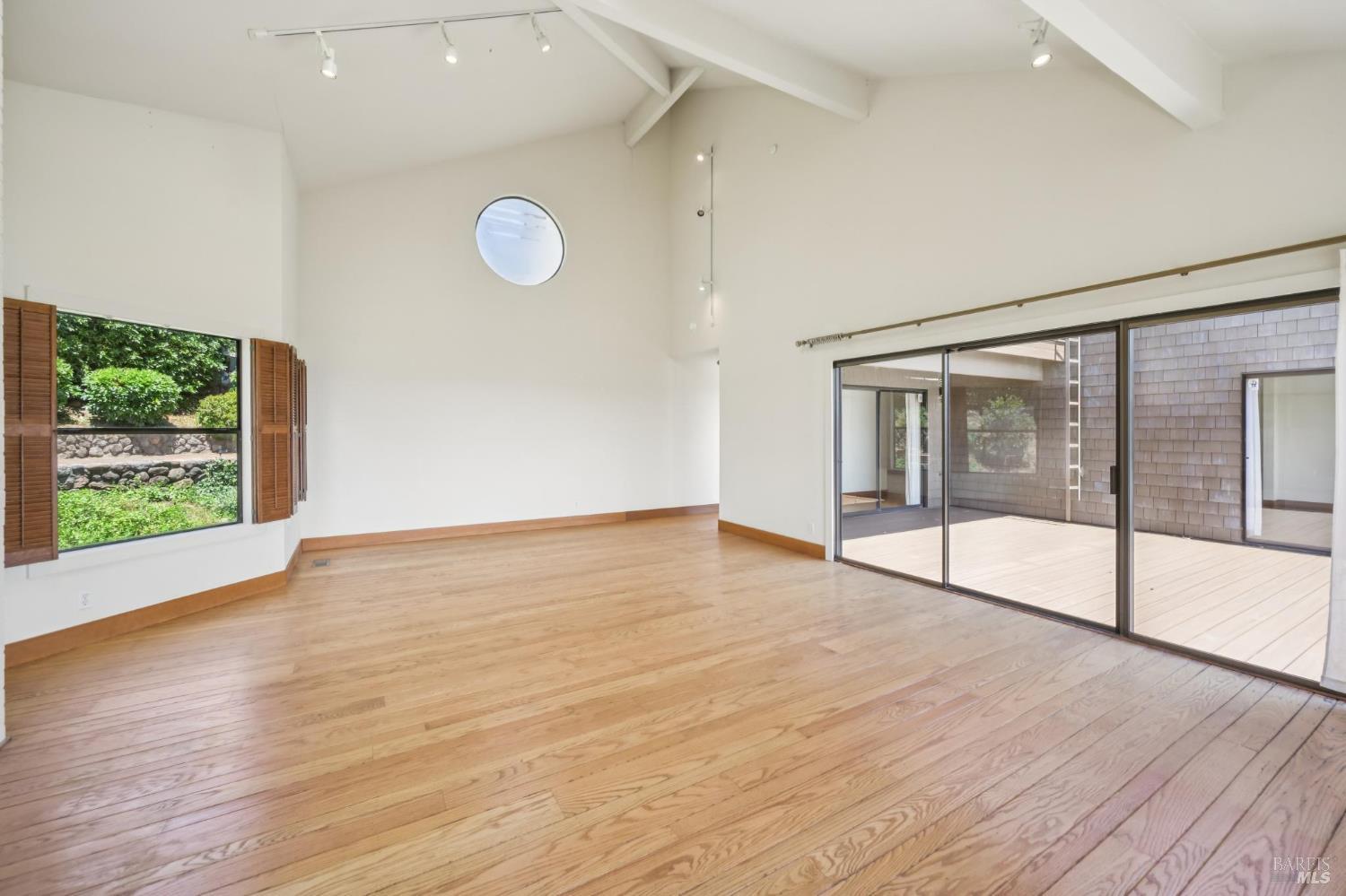 260 Highland Avenue San Rafael, CA 94901 - Photo 10 of 66