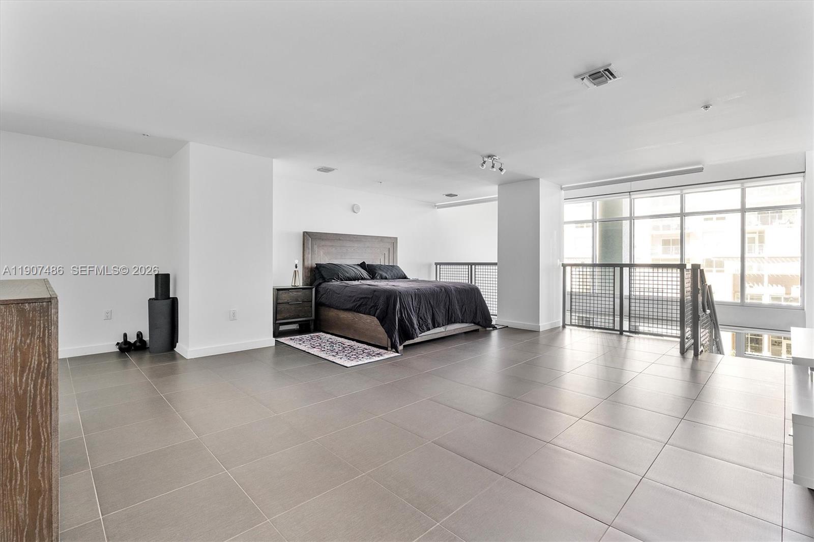 3301 Northeast 1st Avenue, Unit M0502 Miami, FL 33137 - Photo 14 of 29 a view of an empty room with a window