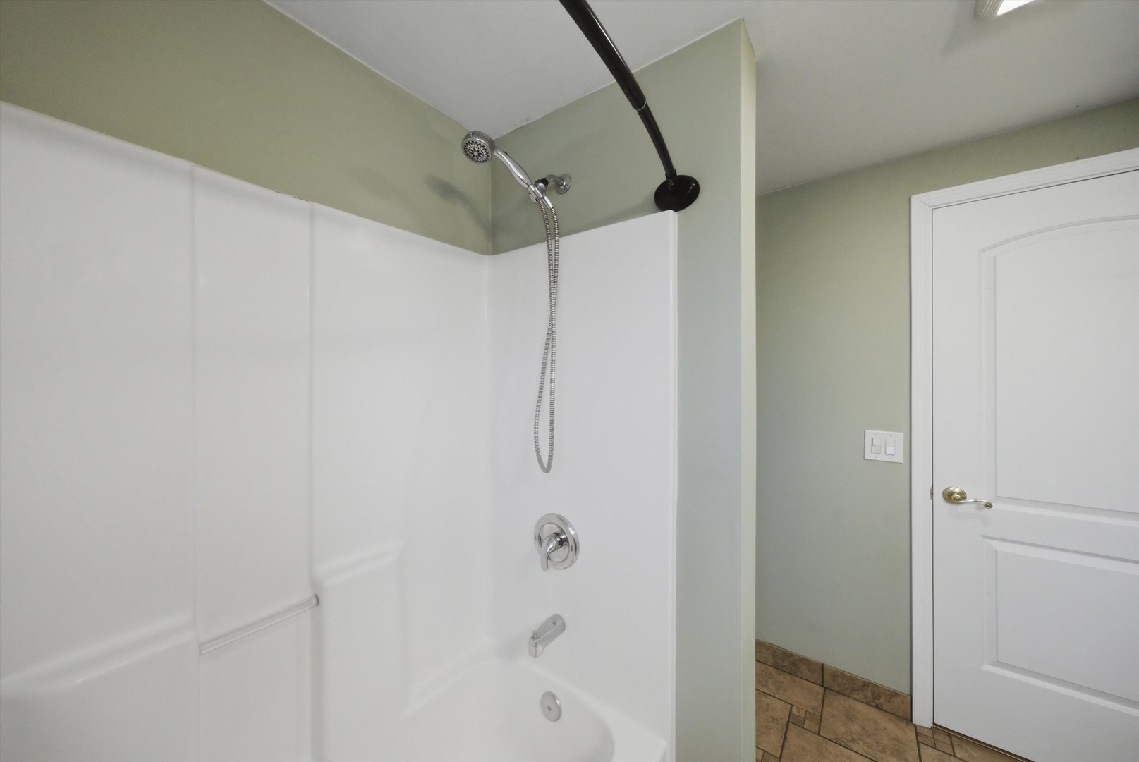 3719 211th Place Matteson, IL 60443 - Photo 23 of 48 a bathroom with a shower
