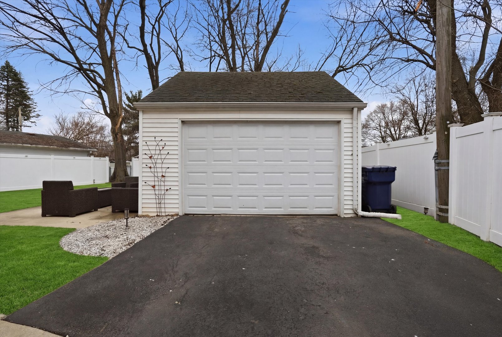 3719 211th Place Matteson, IL 60443 - Photo 34 of 48 a front view of house with yard