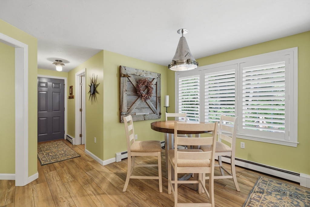 115 Hunter Road Uxbridge, MA 01569 - Photo 11 of 38