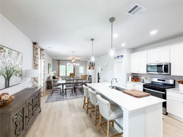 $2,650 | 130 Alset Drive, Magnolia, TX 77354