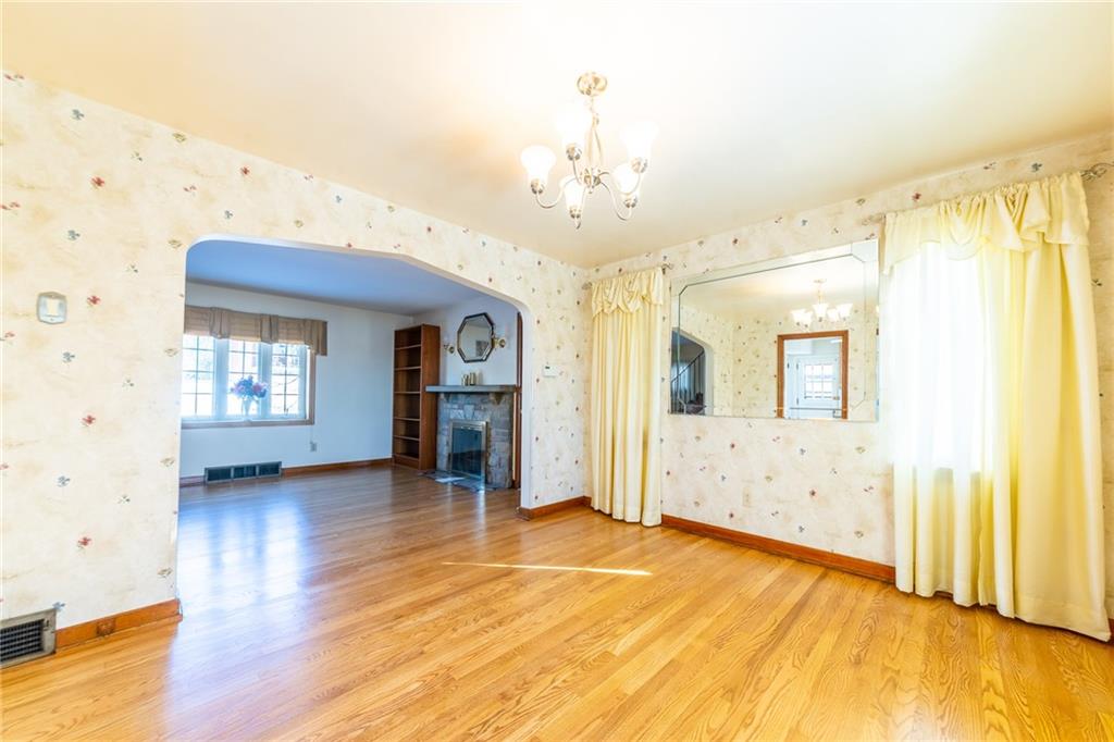 3142 Willett Road Pittsburgh, PA 15227 - Photo 6 of 25 Gallery Image 6