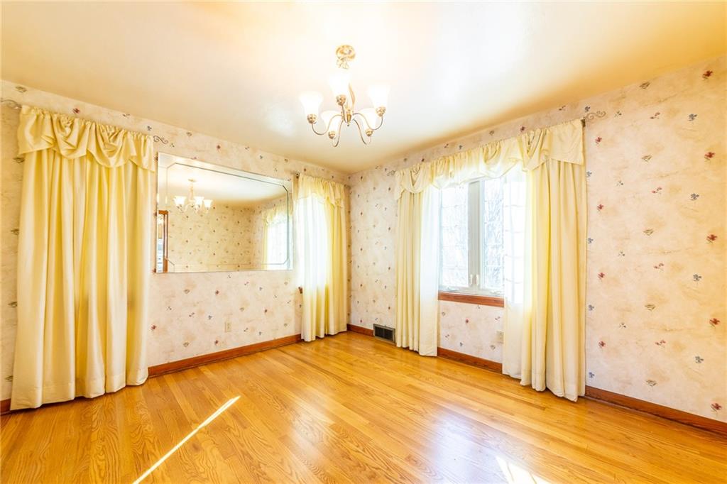 3142 Willett Road Pittsburgh, PA 15227 - Photo 7 of 25 Gallery Image 7