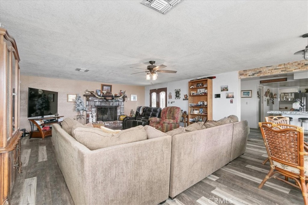 55576 Valley View Road Landers, CA 92285 - Photo 6 of 40 Gallery Image 6