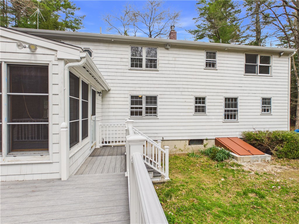 6502 Flat River Road Coventry, RI 02827 - Photo 15 of 34