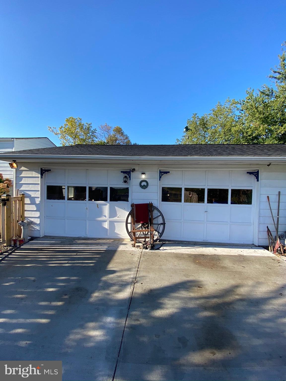 Driveway to 2 / 4-Car Gar-Bethesda Church Rd