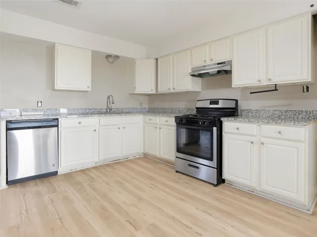 $139,999 | 1114 West 11th Street, Freeport, TX 77541