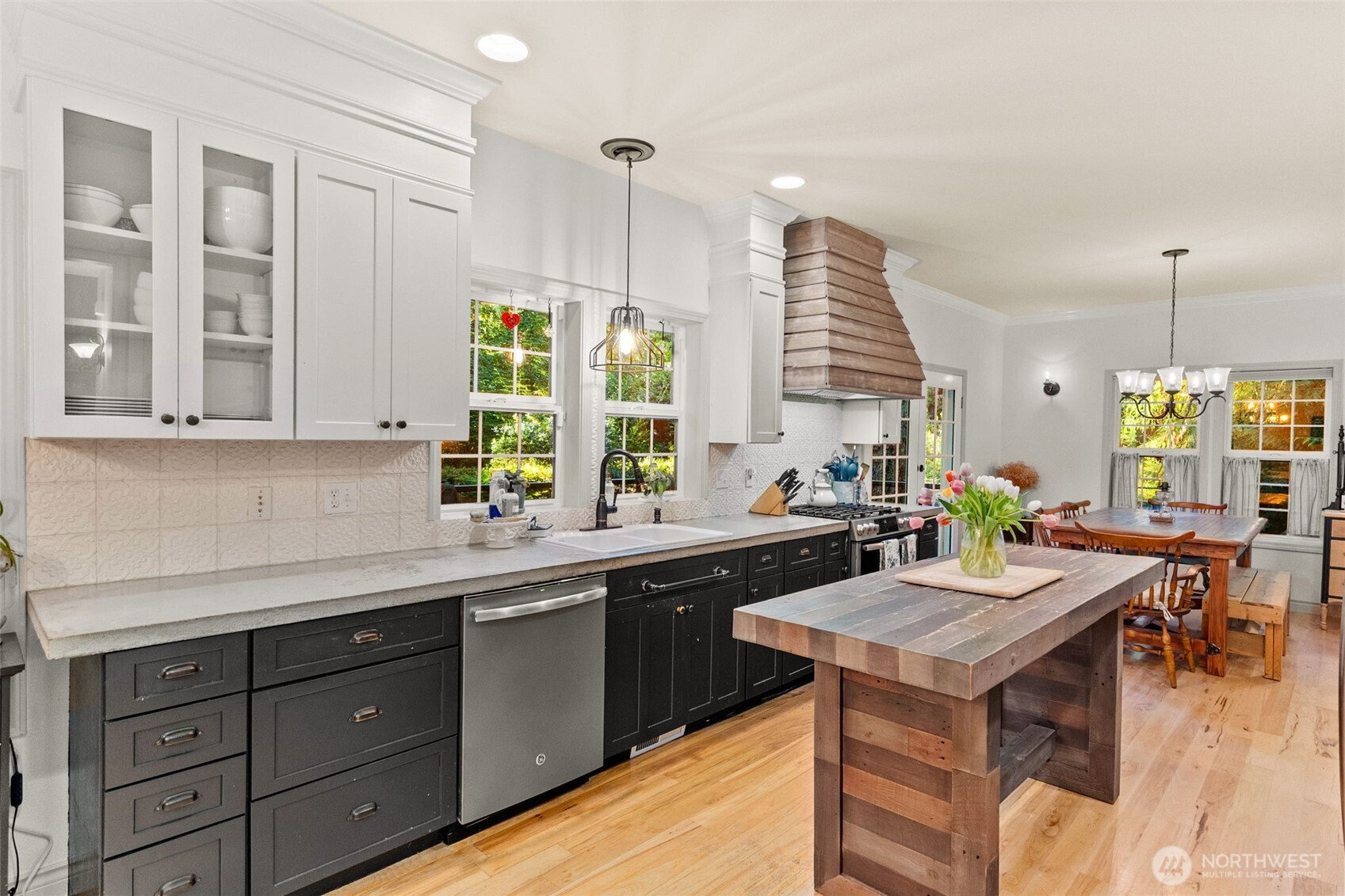1130 East Sunset Hill Road Shelton, WA 98584 - Photo 15 of 40 a kitchen with a sink and cabinets