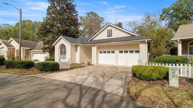 $520,000 | 9428 Southwest 39 Avenue, Gainesville, FL 32608