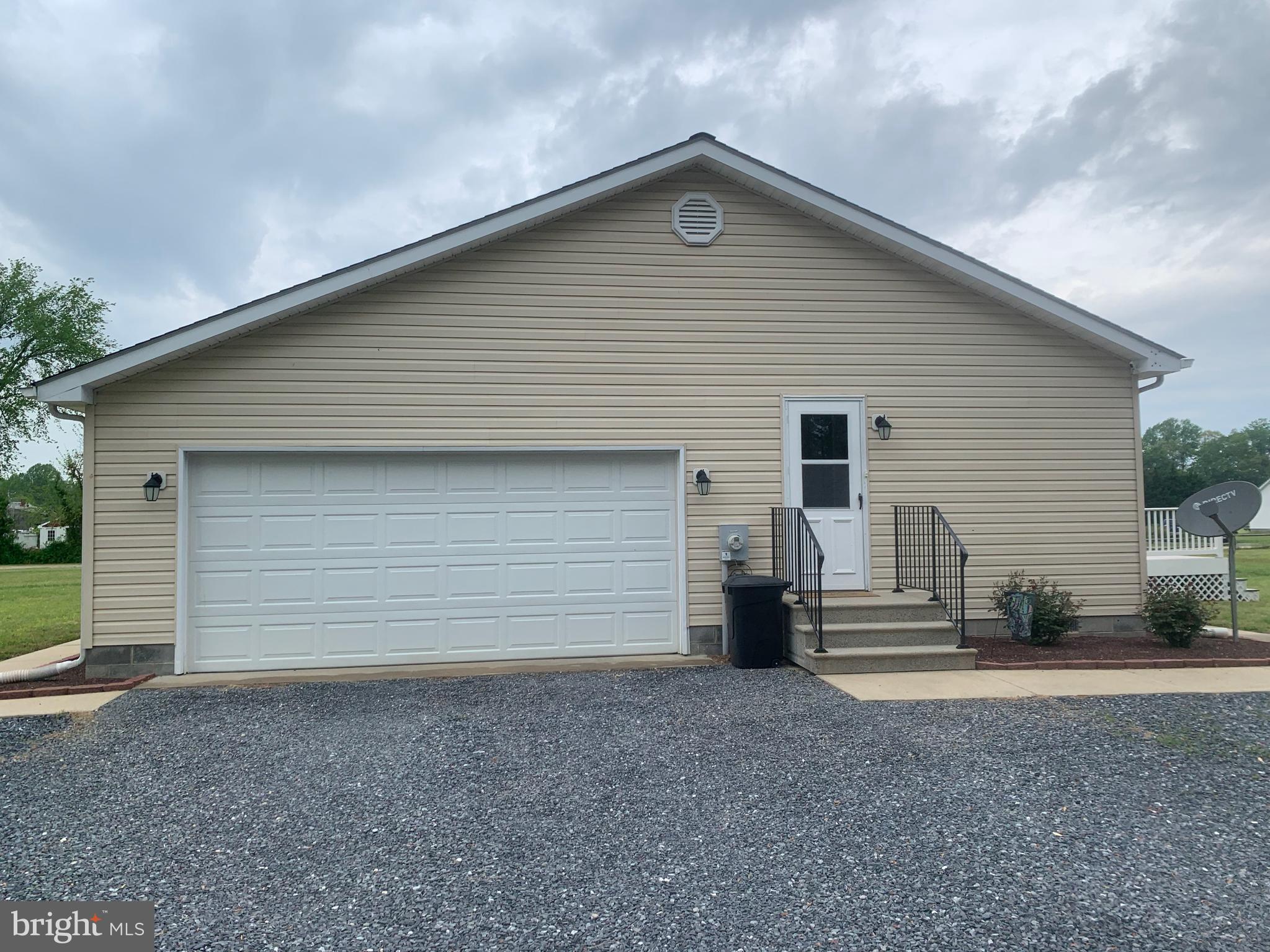 10937 Greensboro Road Denton, MD 21629 - Photo 4 of 25 Side loading attached garage