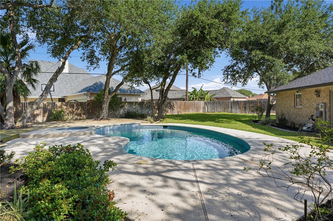 616 Colonial Drive Portland, TX 78374 - Photo 32 of 35 a view of a swimming pool with a backyard