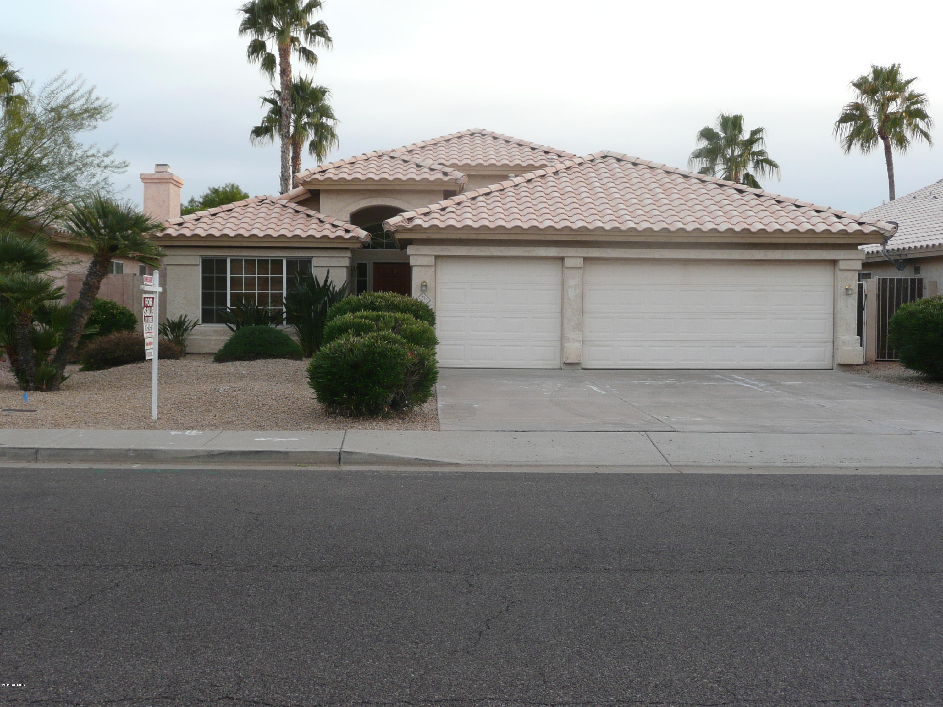 3439 East Utopia Road Phoenix, AZ 85050 - Photo 1 of 17 P1170928