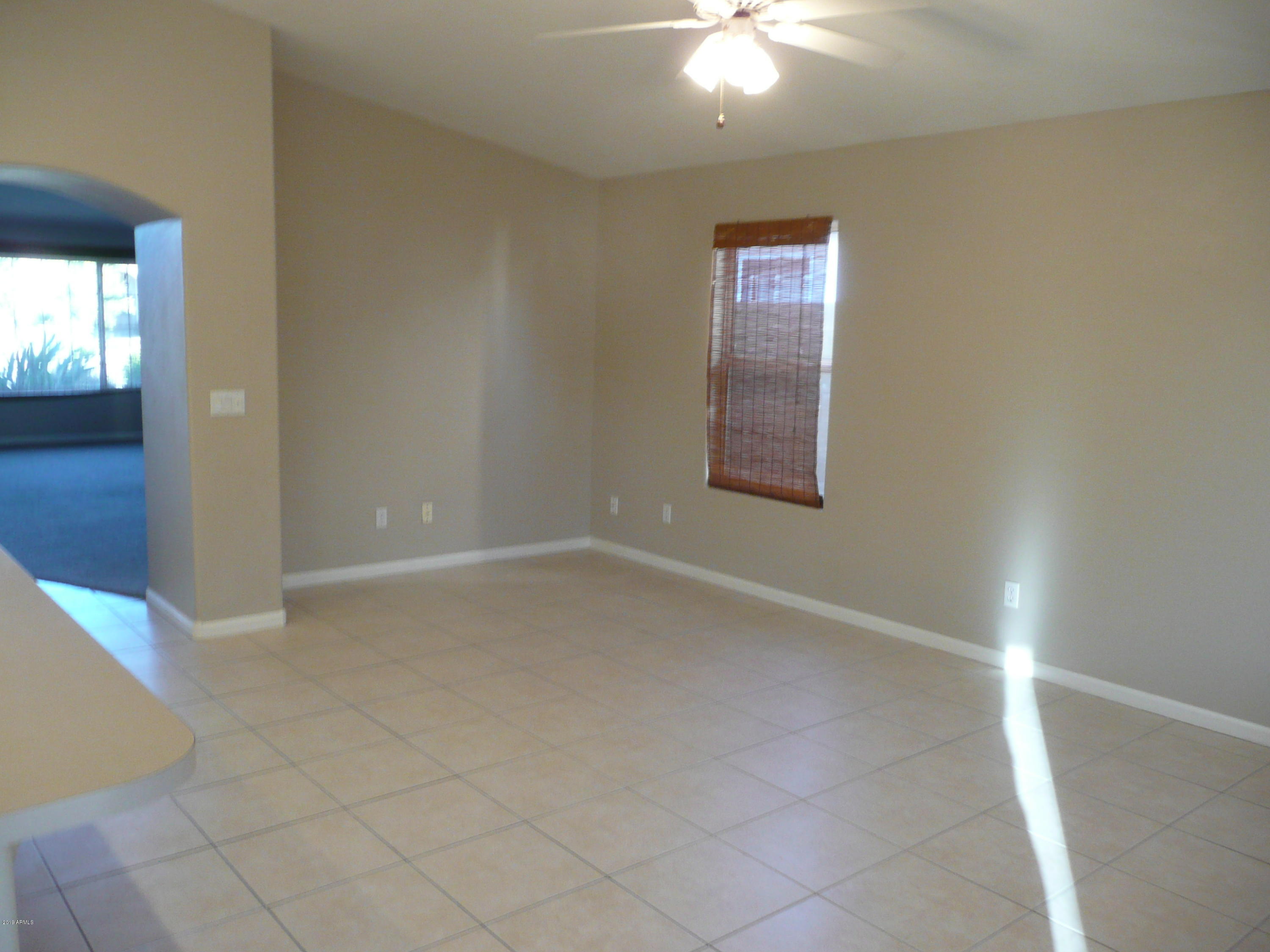 3439 East Utopia Road Phoenix, AZ 85050 - Photo 5 of 17 P1170916
