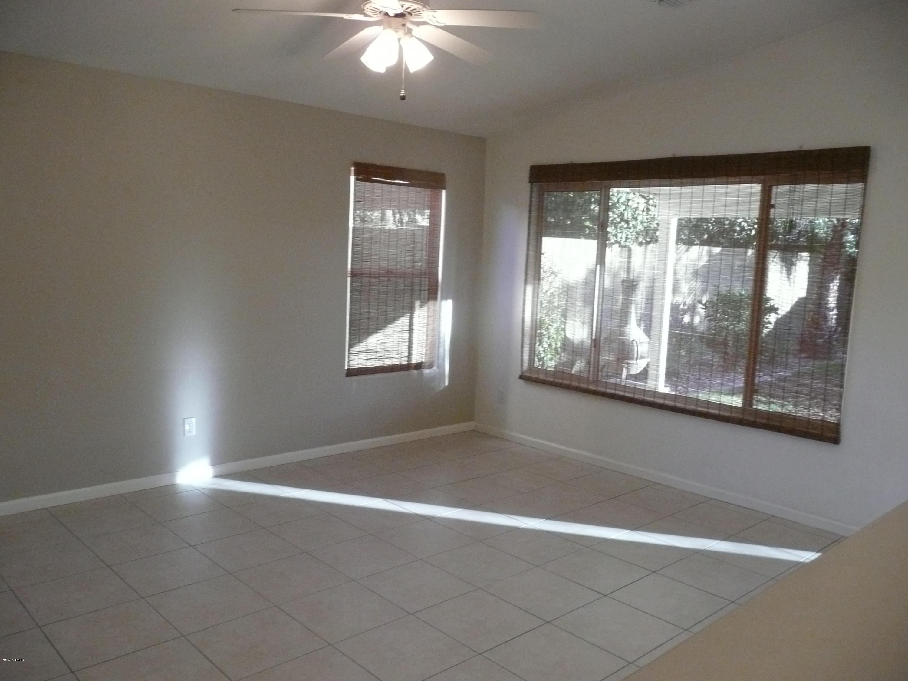 3439 East Utopia Road Phoenix, AZ 85050 - Photo 6 of 17 P1170917