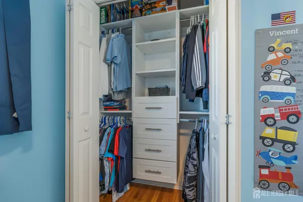 $650,000 | 230 Melrose Avenue, Middlesex, NJ 08846