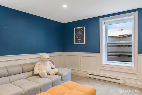 $650,000 | 230 Melrose Avenue, Middlesex, NJ 08846