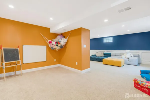 $650,000 | 230 Melrose Avenue, Middlesex, NJ 08846