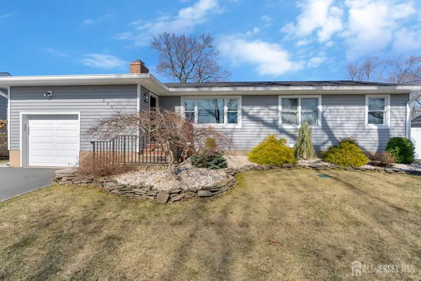 $650,000 | 230 Melrose Avenue, Middlesex, NJ 08846